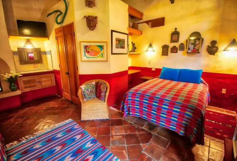 Deluxe Neljän Hengen Huone, Casa Encantada
