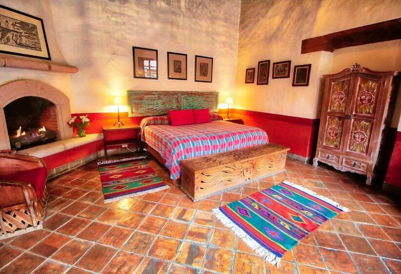 חדר דלוקס לשלושה, Casa Encantada