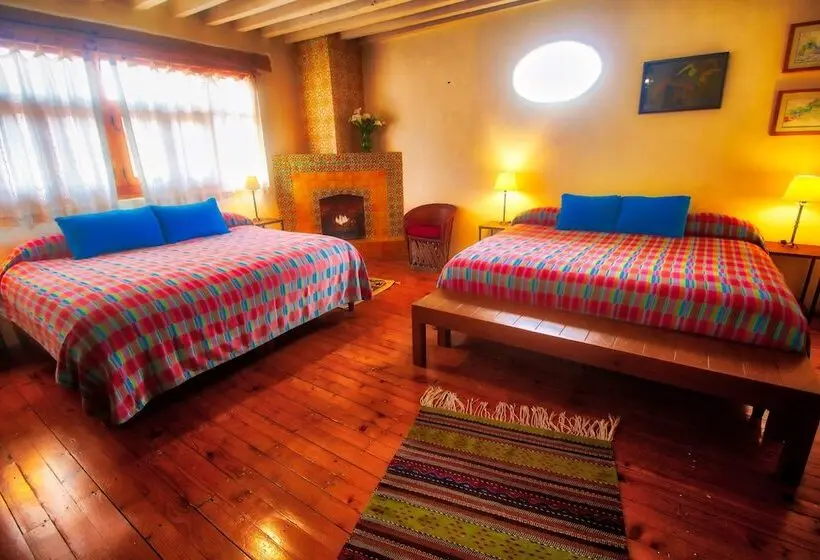 Deluxe Neljän Hengen Huone, Casa Encantada
