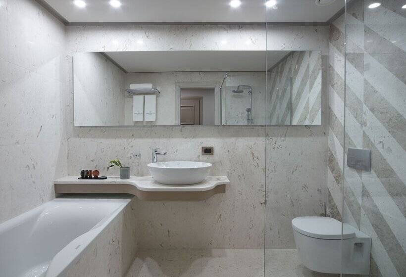 家庭房带园景, The Lake