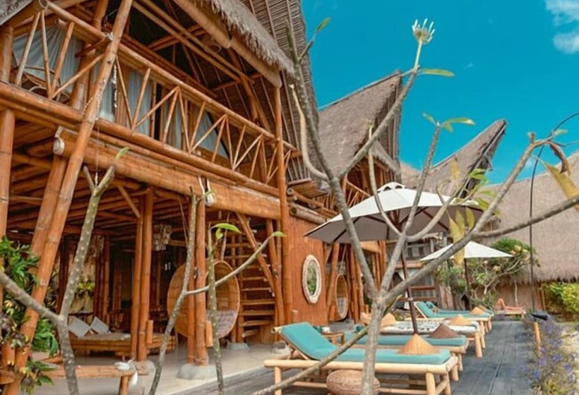 منزل غرفة نوم واحدة, Toraja Bambu