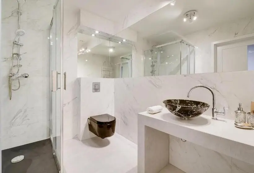 １ベッドルームのスーペリアアパートメント, Savoy Mariacka Apartments