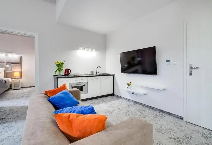 １ベッドルームのスーペリアアパートメント, Savoy Mariacka Apartments