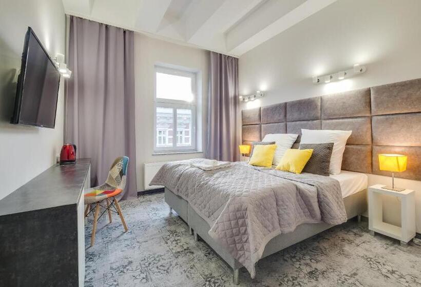 Апартаменты 1 Спальня, Savoy Mariacka Apartments