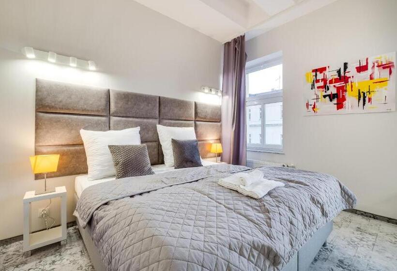 Апартаменты 1 Спальня, Savoy Mariacka Apartments