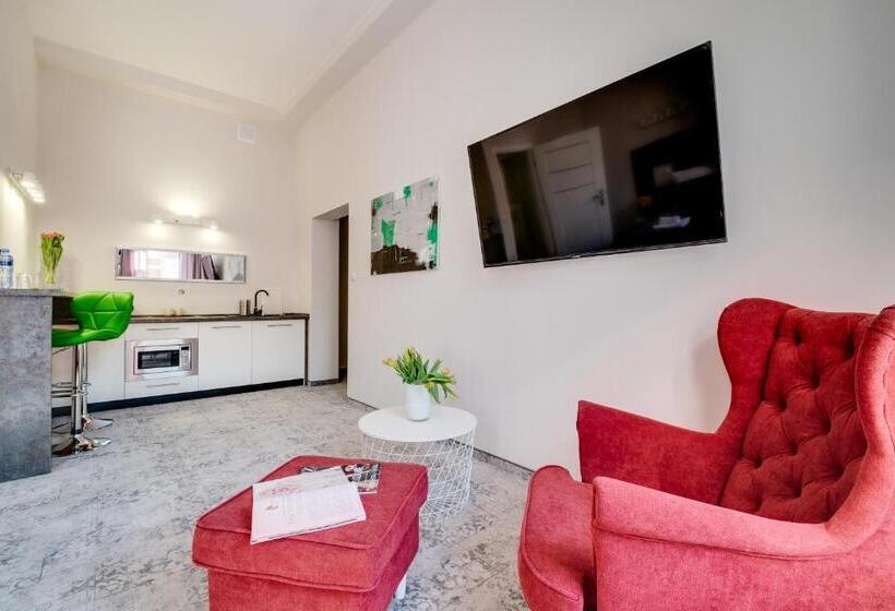 اتاق لوکس, Savoy Mariacka Apartments