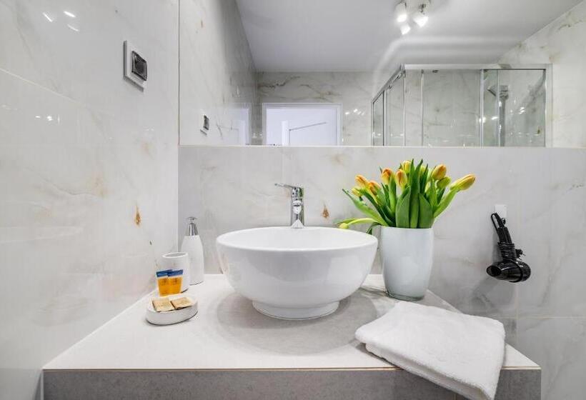 اتاق لوکس, Savoy Mariacka Apartments