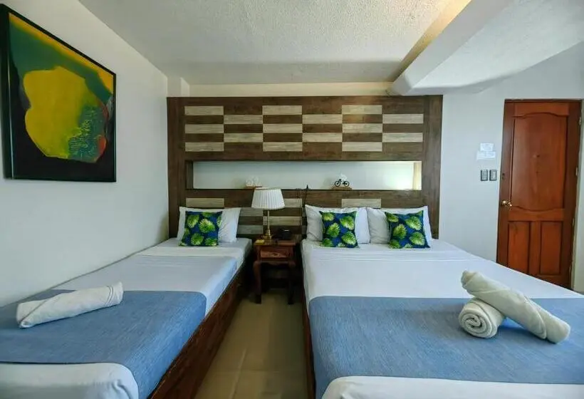 Deluxe Neljän Hengen Huone, The Palacio De Laoag