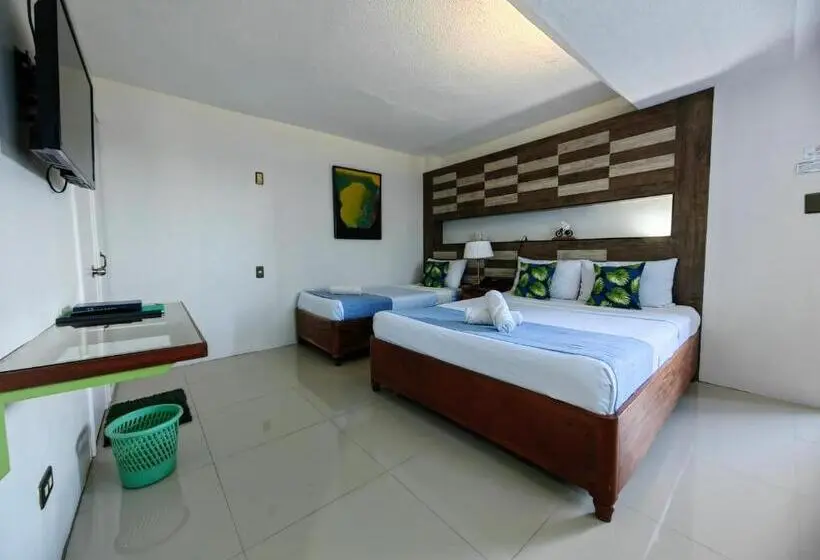 Deluxe Neljän Hengen Huone, The Palacio De Laoag