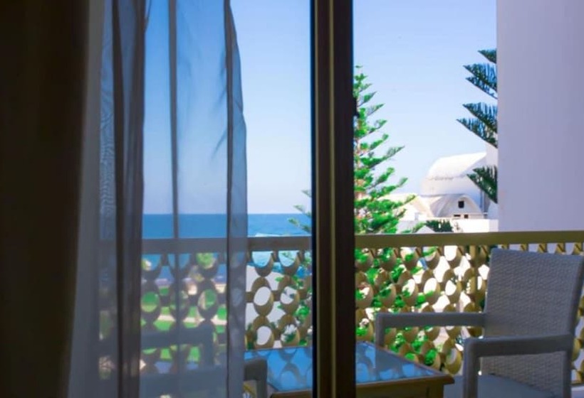 Triple Room Sea View, Amir Palace