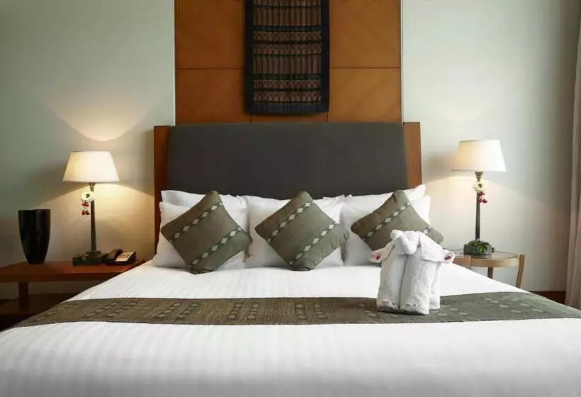 سوییت جونیور با چشمانداز دریاچه, Anantara Hua Hin Resort