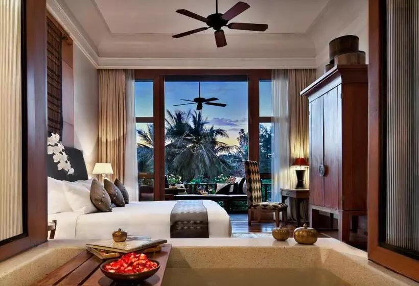 سوییت جونیور با چشمانداز دریاچه, Anantara Hua Hin Resort