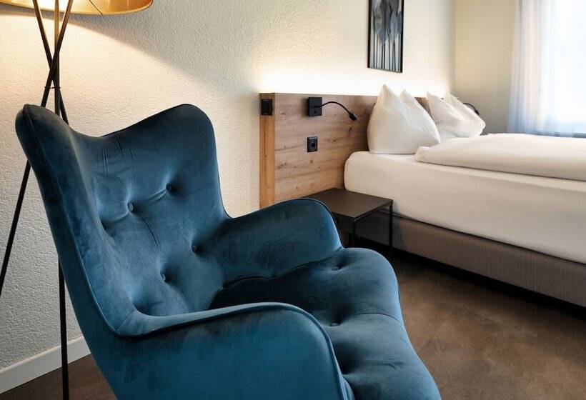 标准间, Bären Suhr