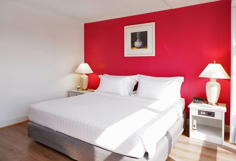 اتاق سوپریور با چشمانداز رودخانه, Grand China Bangkok