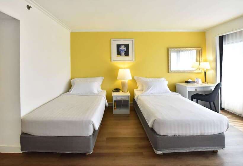 اتاق سوپریور با چشمانداز شهر, Grand China Bangkok