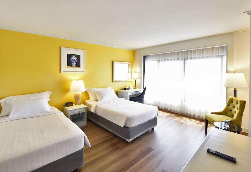 اتاق سوپریور با چشمانداز شهر, Grand China Bangkok