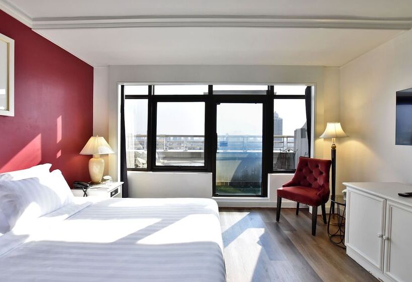 اتاق سوپریور با چشمانداز رودخانه, Grand China Bangkok