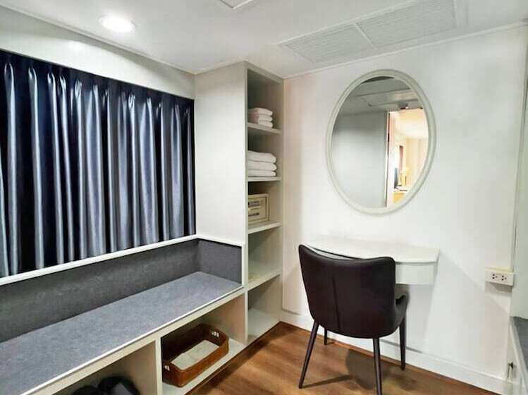 سوئیت کلاب, Grand China Bangkok