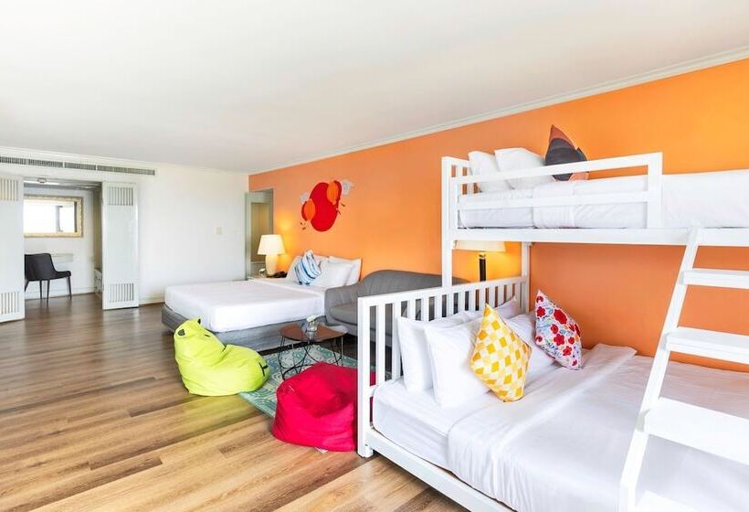 سوئیت کلاب, Grand China Bangkok