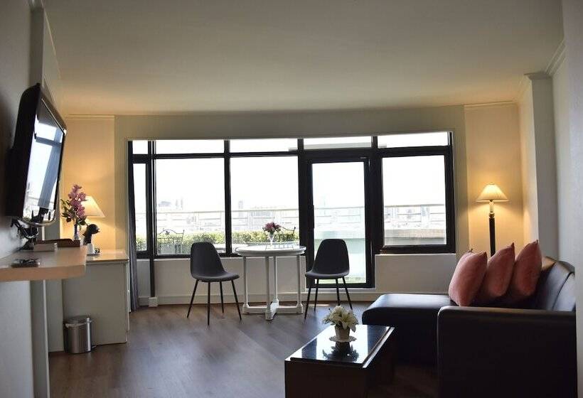 سوئیت با چشمانداز رودخانه, Grand China Bangkok