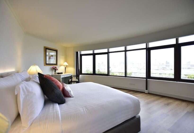 سوئیت با چشمانداز رودخانه, Grand China Bangkok