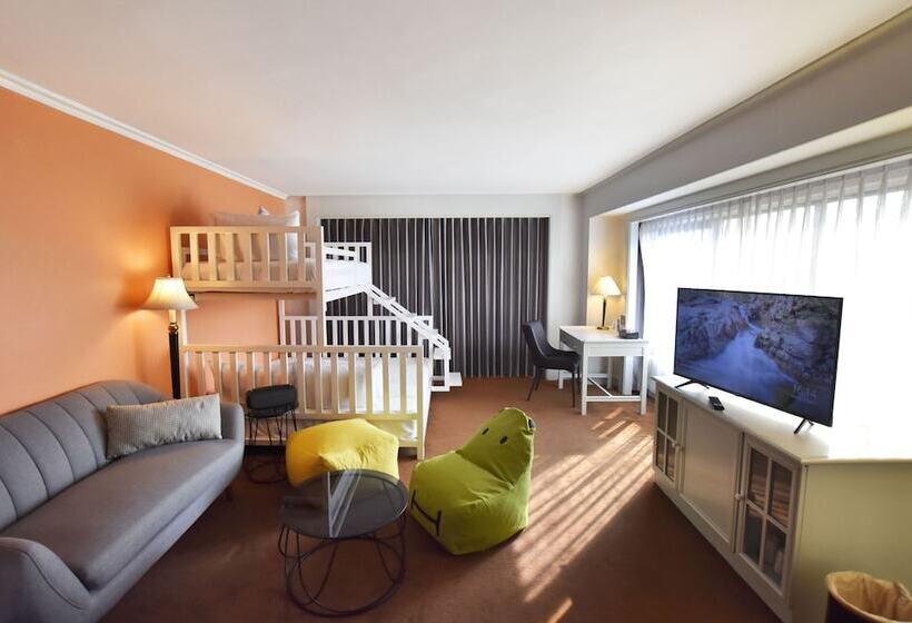 سوئیت کلاب, Grand China Bangkok