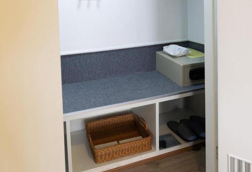 سوییت جونیور با چشمانداز شهر, Grand China Bangkok