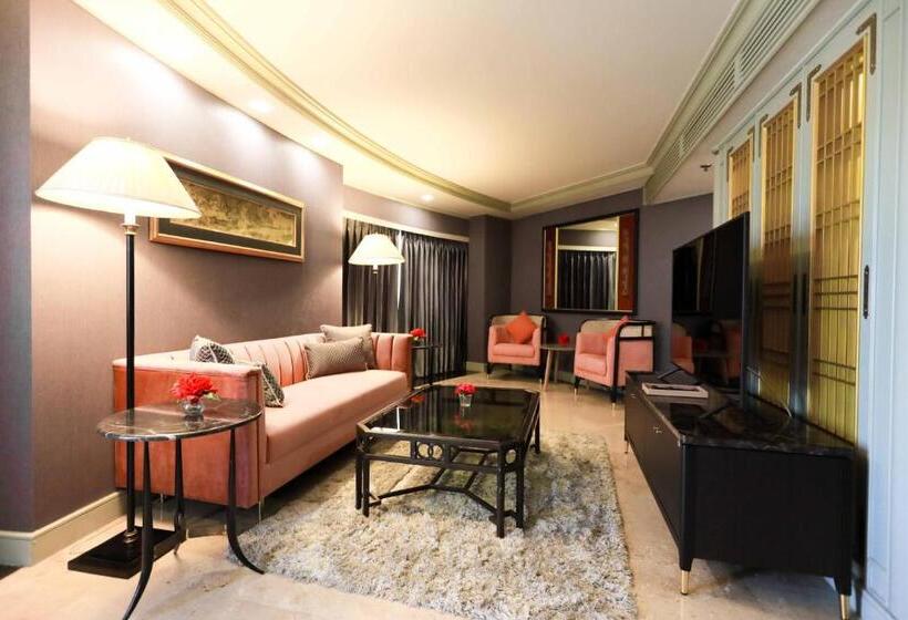 سوئیت با تخت بزرگ, Grand China Bangkok