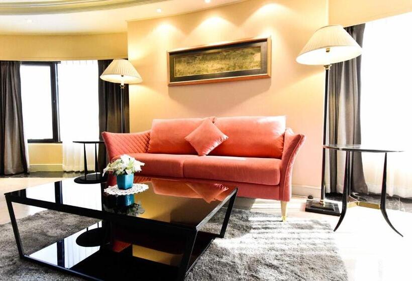 سوئیت با تخت بزرگ, Grand China Bangkok