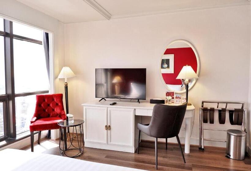 اتاق سوپریور با تخت بزرگ, Grand China Bangkok