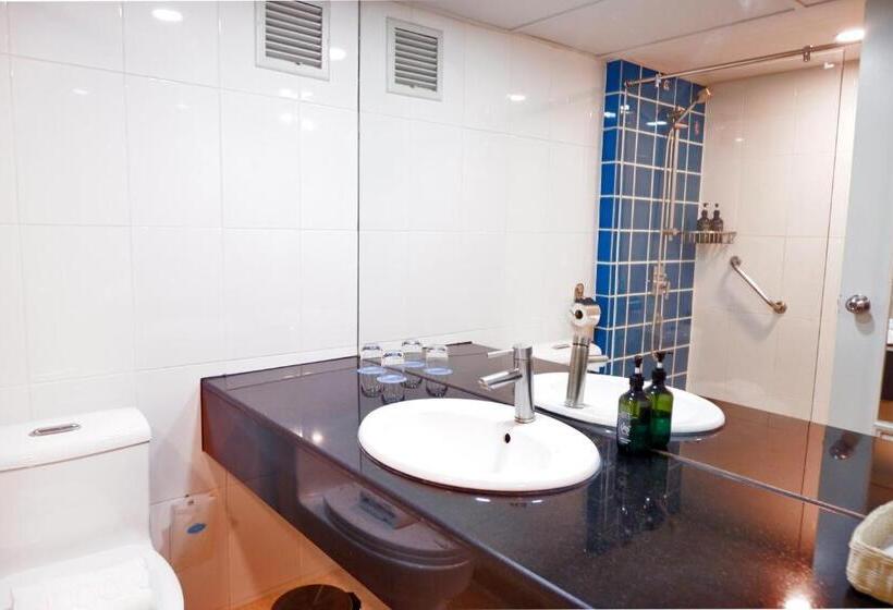 اتاق سوپریور با چشمانداز رودخانه, Grand China Bangkok