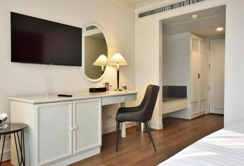 اتاق سوپریور با چشمانداز رودخانه, Grand China Bangkok