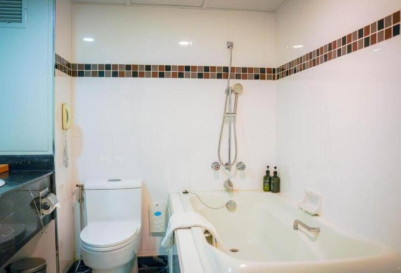 سوئیت با چشمانداز رودخانه, Grand China Bangkok