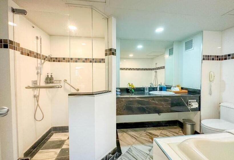 سوئیت با چشمانداز رودخانه, Grand China Bangkok