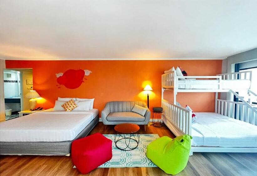 سوئیت کلاب, Grand China Bangkok