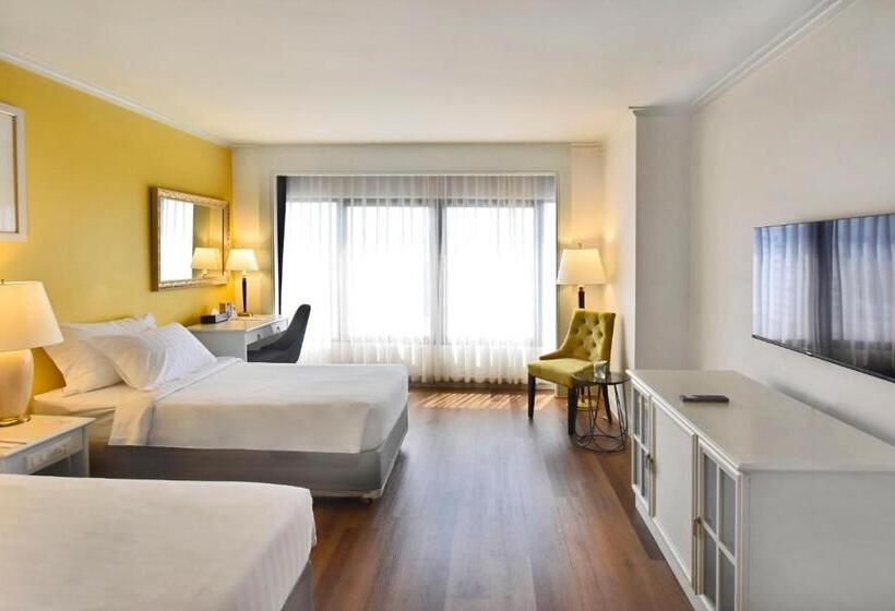 اتاق سوپریور با چشمانداز شهر, Grand China Bangkok