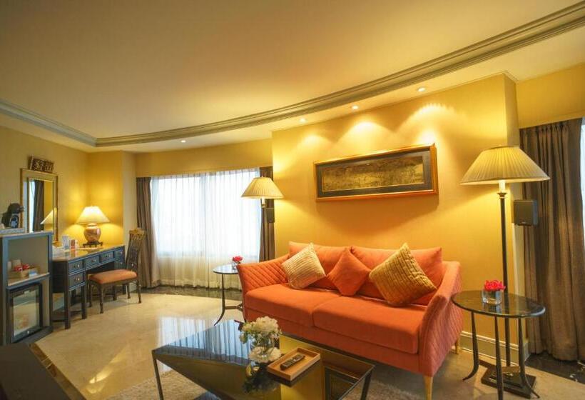 سوئیت با تخت بزرگ, Grand China Bangkok