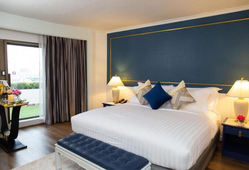 سوئیت با وان آب گرم, Grand China Bangkok