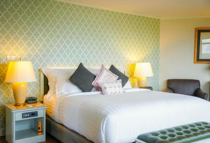 سوئیت با چشمانداز رودخانه, Grand China Bangkok