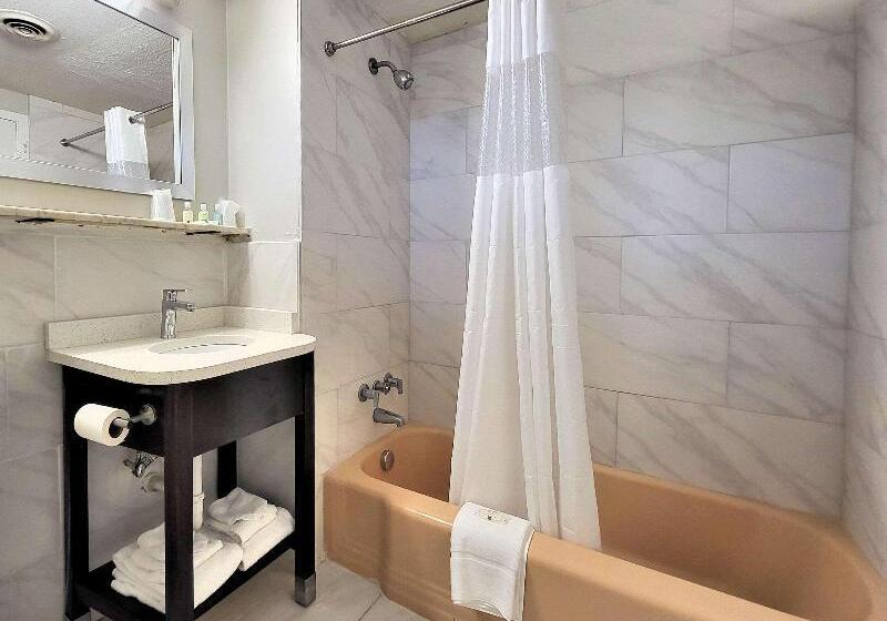 Полулюкс, The Imperial Mae Hong Son Resort