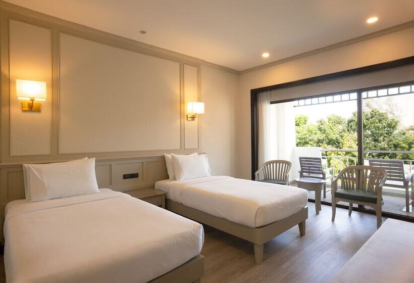 חדר דלוקס נוף לים, Pinnacle Grand Jomtien Resort and Beach Club