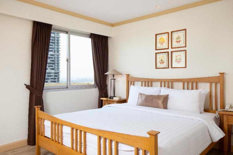 Quarto Estandar, Riverfront Bangkok