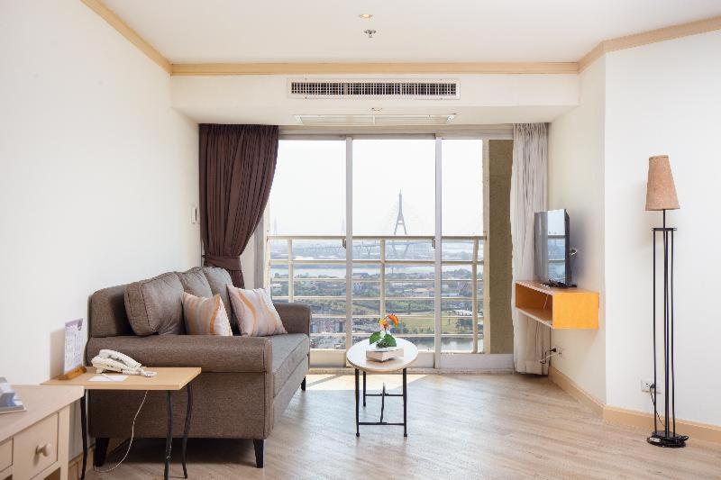 Quarto Estandar, Riverfront Bangkok