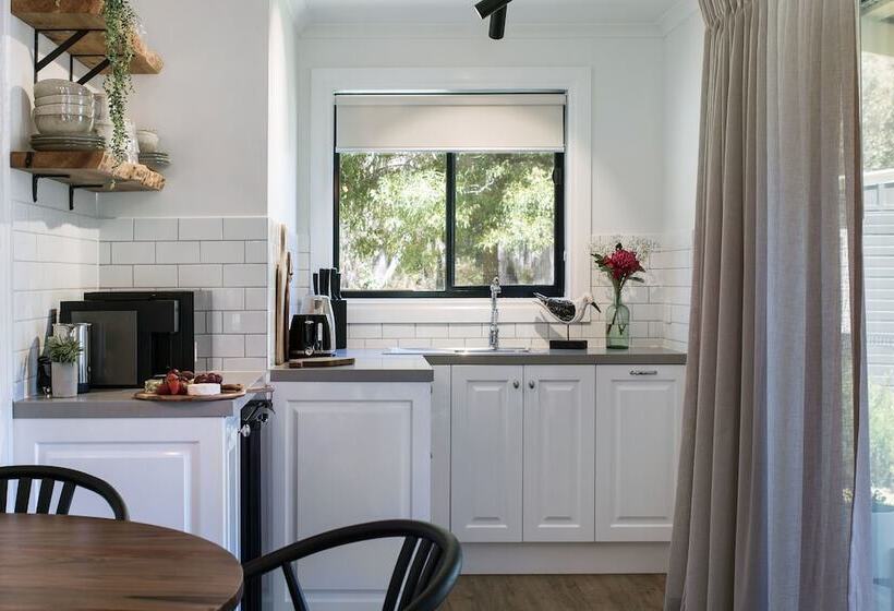 Дом 2 Спальни, Bodhi