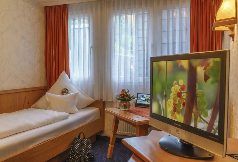 스탠다드 트리플 룸, Altkölnischer Hof