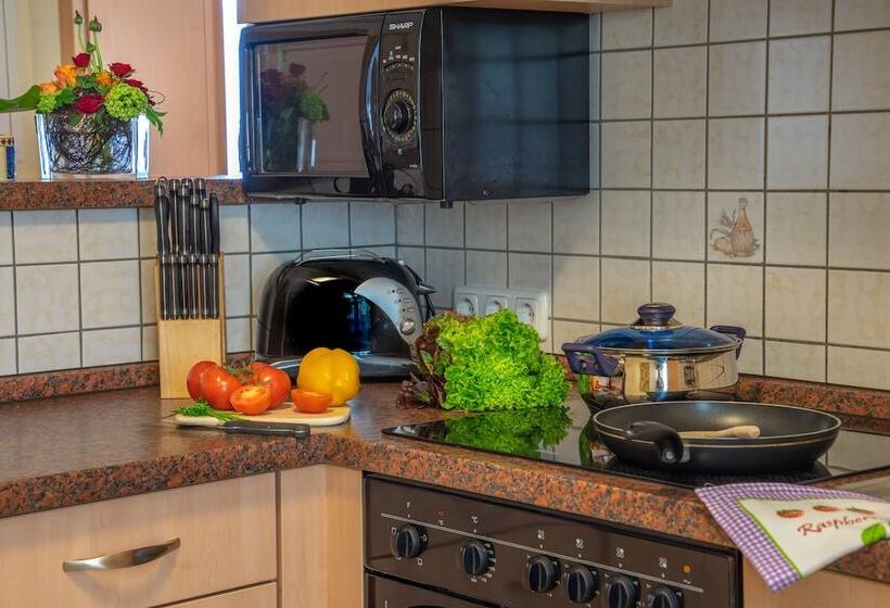 침실 2개 아파트, Altkölnischer Hof