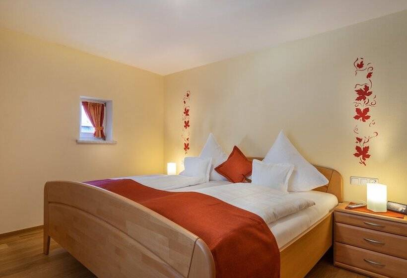 침실 2개 아파트, Altkölnischer Hof