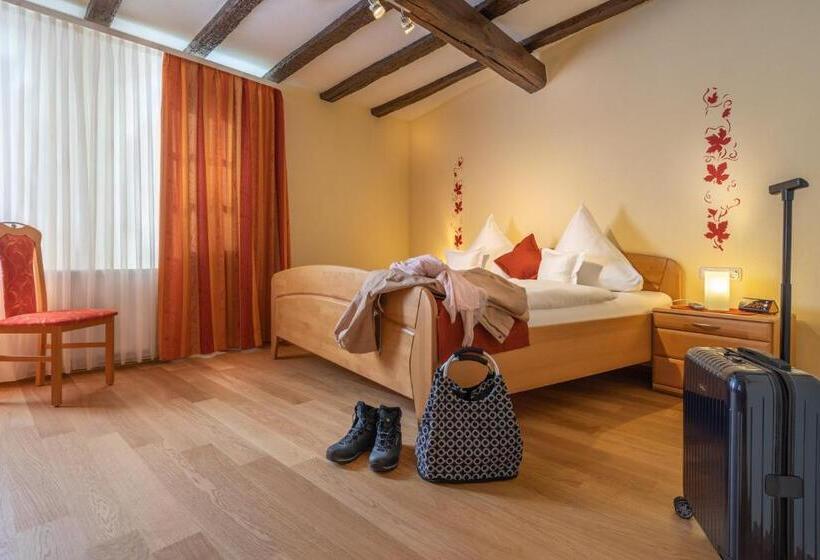 침실 1개 아파트, Altkölnischer Hof