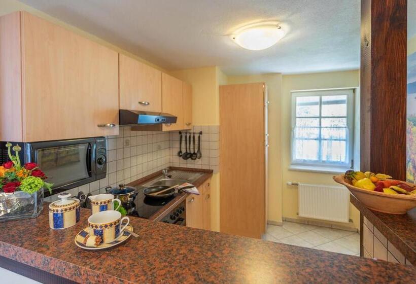 침실 2개 아파트, Altkölnischer Hof