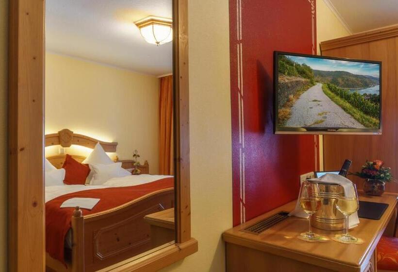 Classic room with balcony, Altkölnischer Hof